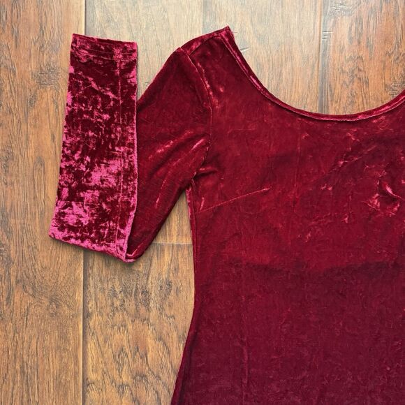 Red Velvet Mini Dress Sz Small Sexy Romantic Long Sleeve Draped Back Bodycon - Picture 4 of 16